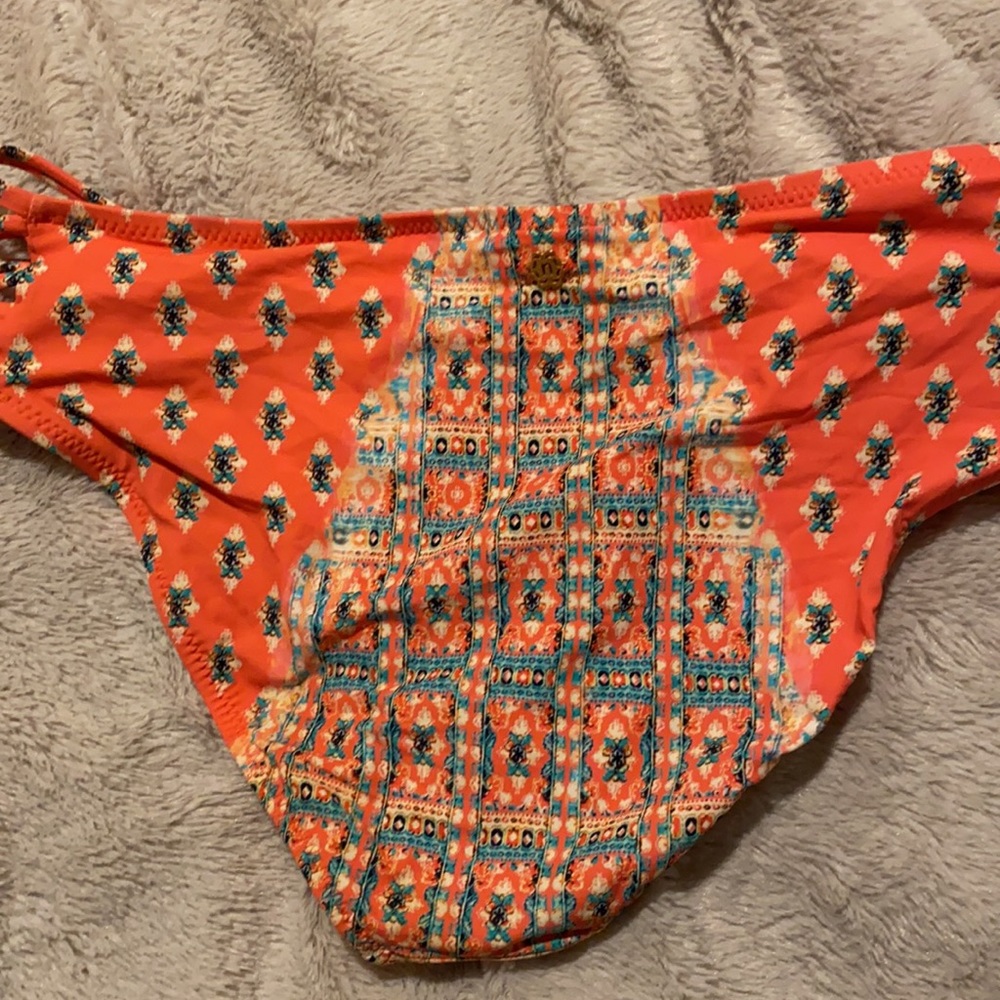 Nanette Lepore pattern bikini bottoms - Picture 3 of 4